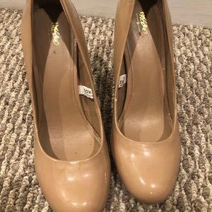 Mossimo nude heels